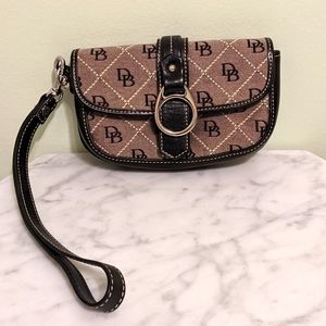 Dooney & Bourke mini clutch